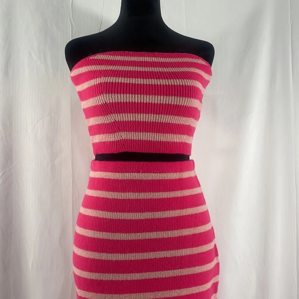 Strapless 2 piece sweater dress,skirt, tube top, Pink,white stripped, Large,New - Picture 2 of 8